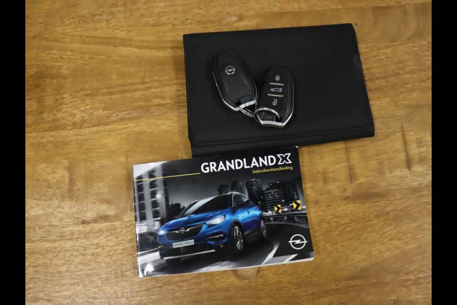 Opel Grandland X 1.2 Turbo Business Executive [TREKHAAK, APPLE CARPLAY, ANDROID, ELEK. KOFFERKLEP, PARKEERSENSOR, CRUISE, NIEUWSTAAT]