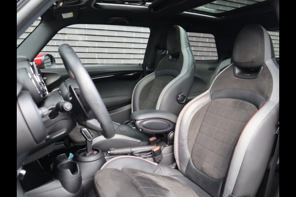 MINI Cooper S 2.0 | JCW Pack| Panodak | Harman/Kardon | Apple CarPlay