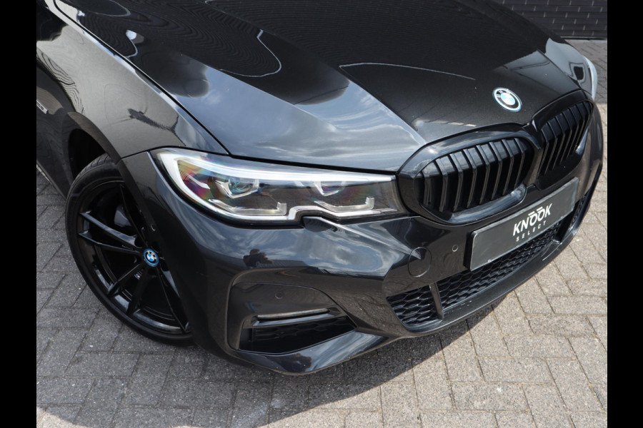 BMW 3 Serie Touring 320e xDrive M-Sport | Panodak |Sportleder | LED |