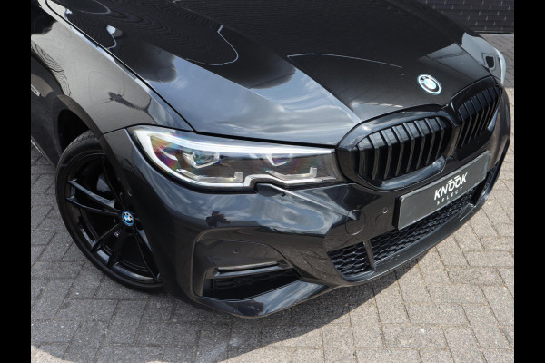 BMW 3 Serie Touring 320e xDrive M-Sport | Panodak |Sportleder | LED |