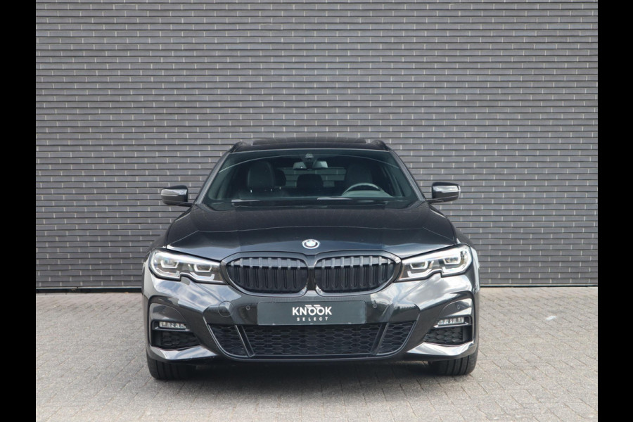 BMW 3 Serie Touring 320e xDrive M-Sport | Panodak |Sportleder | LED |