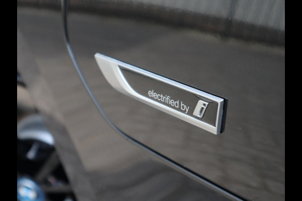 BMW 3 Serie Touring 320e xDrive M-Sport | Panodak |Sportleder | LED |