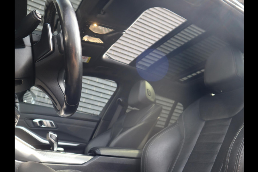 BMW 3 Serie Touring 320e xDrive M-Sport | Panodak |Sportleder | LED |