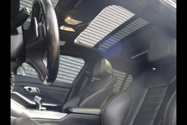 BMW 3 Serie Touring 320e xDrive M-Sport | Panodak |Sportleder | LED |