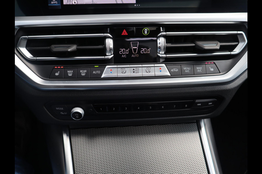BMW 3 Serie Touring 320e xDrive M-Sport | Panodak |Sportleder | LED |