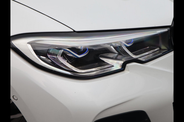 BMW 3-serie 320e M-Sport | Sportleder | Laser | Afneembare Trekhaak |