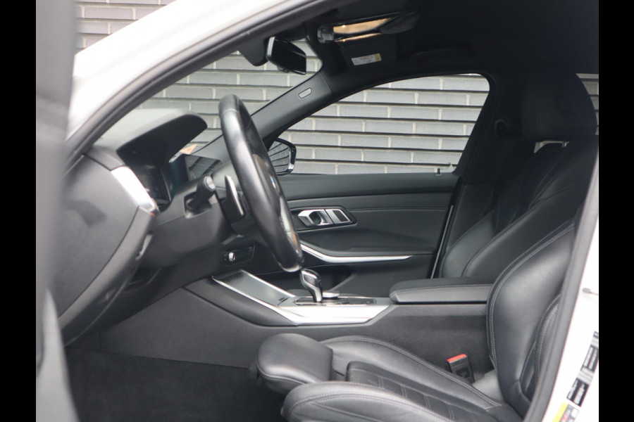 BMW 3-serie 320e M-Sport | Sportleder | Laser | Afneembare Trekhaak |