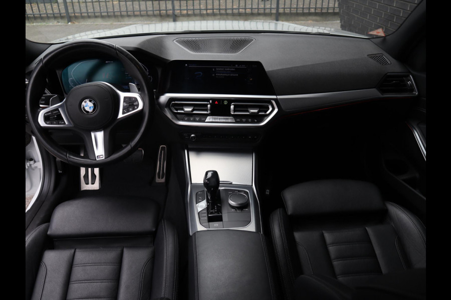 BMW 3-serie 320e M-Sport | Sportleder | Laser | Afneembare Trekhaak |