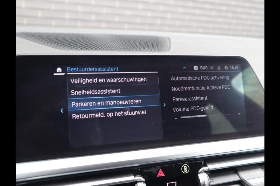 BMW 3-serie 320e M-Sport | Sportleder | Laser | Afneembare Trekhaak |