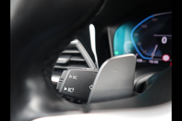 BMW 3-serie 320e M-Sport | Sportleder | Laser | Afneembare Trekhaak |