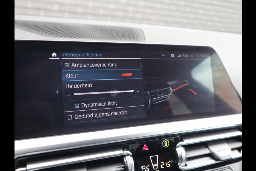 BMW 3-serie 320e M-Sport | Sportleder | Laser | Afneembare Trekhaak |