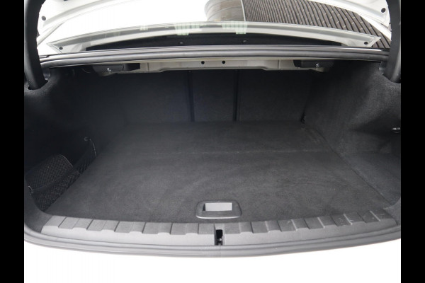 BMW 3-serie 320e M-Sport | Sportleder | Laser | Afneembare Trekhaak |