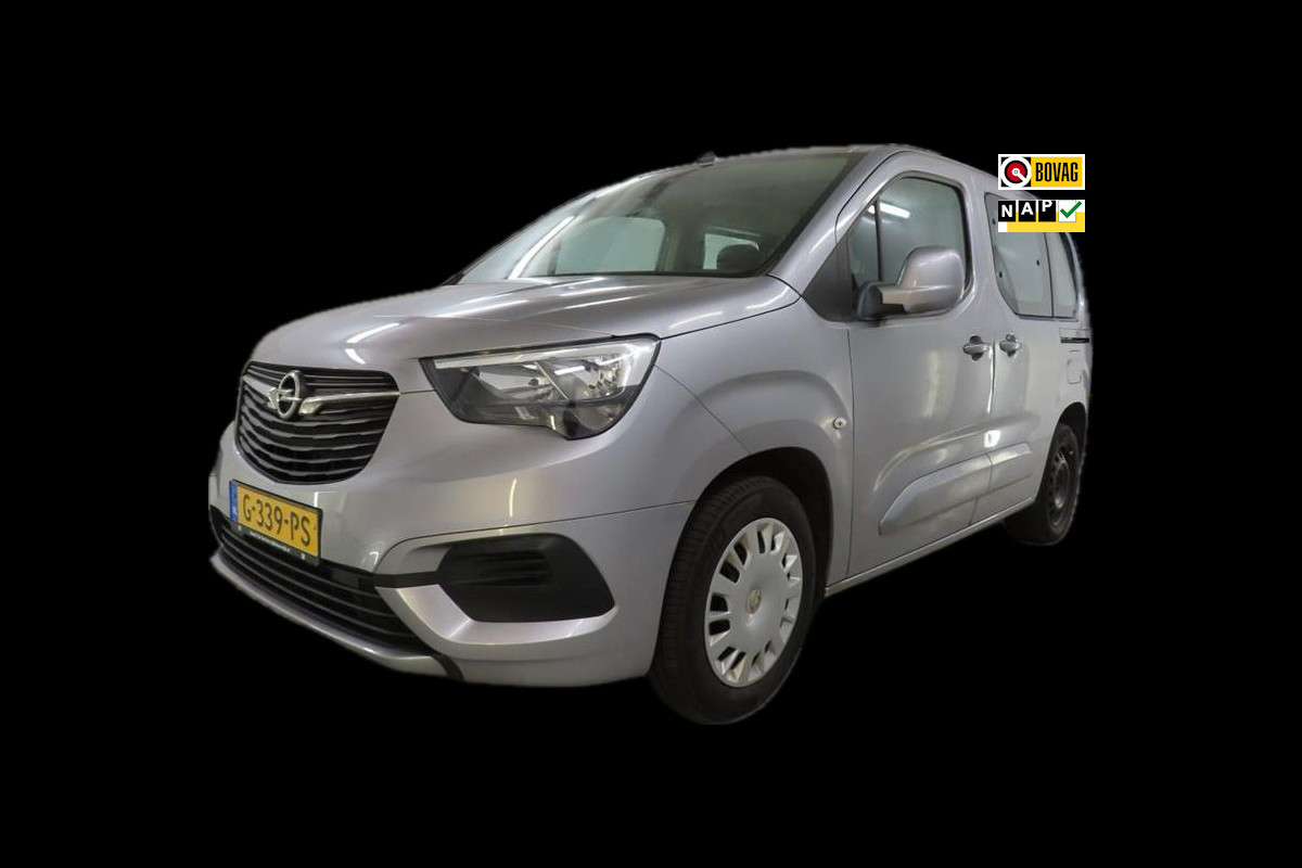 Opel Combo Tour 1.2 Turbo L1H1 Edition PARKEERSENSOREN ACHTER/ACHTERDEUREN MET RUITEN Opel Combo Tour 1.2 Turbo L1H1 Edition PARKEERSENSOREN ACHTER/ACHTERDEUREN MET RUITEN