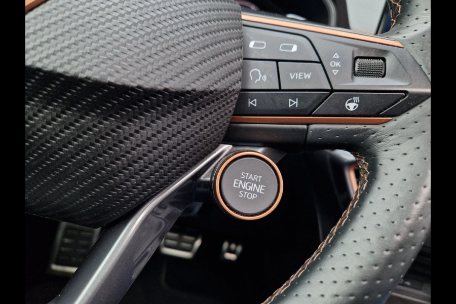 CUPRA Formentor 2.0 TSI 4DRIVE VZ 310 PK /Pano /Led /Carbon stoelen /Garantie