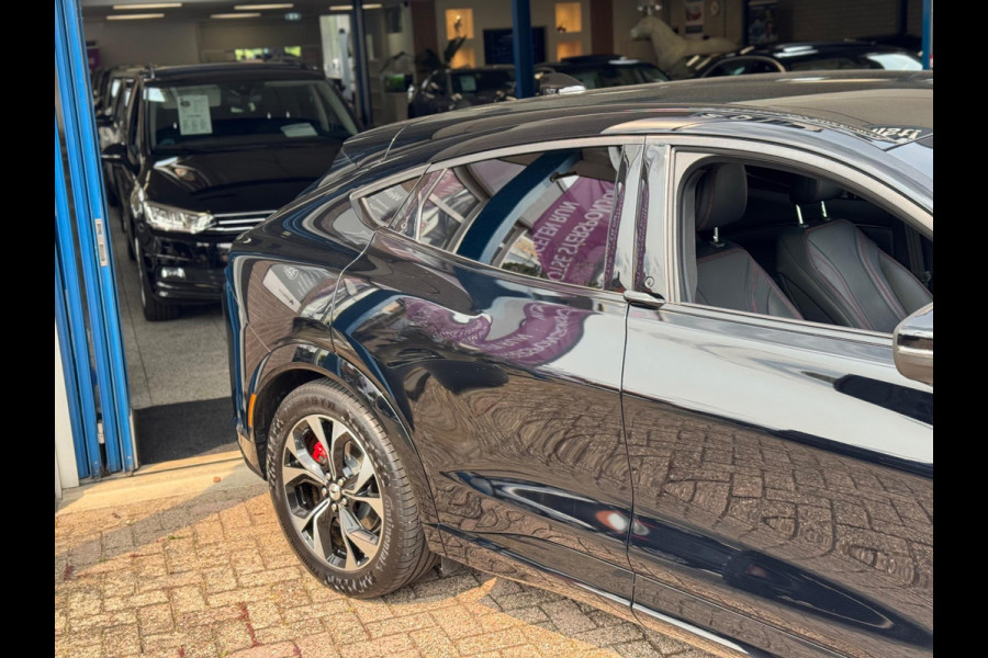 Ford Mustang Mach-E AWD 75 kWh 2021NAVI B&O NAP BTW 1e Eig!