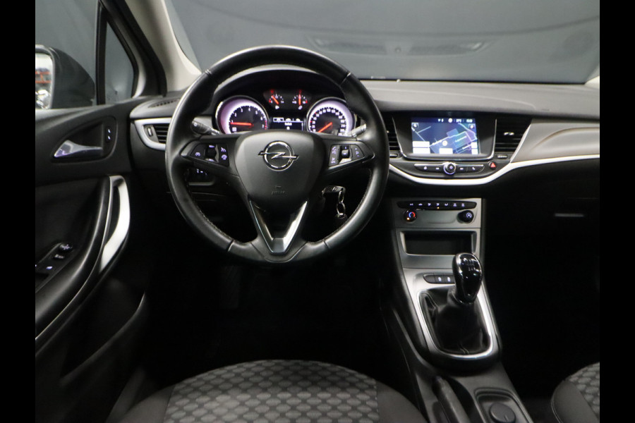 Opel Astra Sports Tourer 1.2 Business Edition [NAVIGATIE, TREKHAAK, PARKEERSENSOR, BLUETOOTH, AIRCO, NIEUWSTAAT]