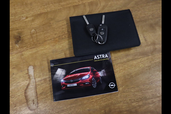 Opel Astra Sports Tourer 1.2 Business Edition [NAVIGATIE, TREKHAAK, PARKEERSENSOR, BLUETOOTH, AIRCO, NIEUWSTAAT]