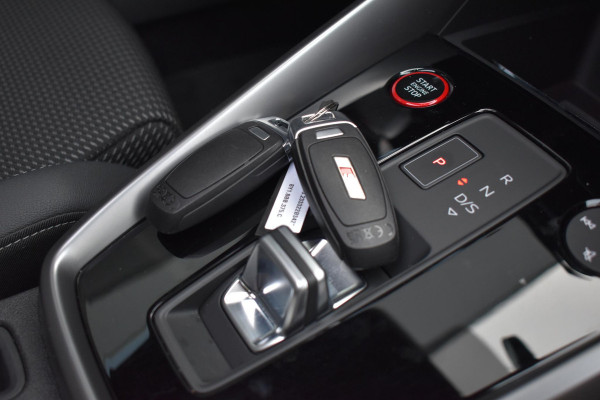 Audi A3 Sportback 2.0 TFSI S3 quattro Keyles Pano Sfeer ACC Camera