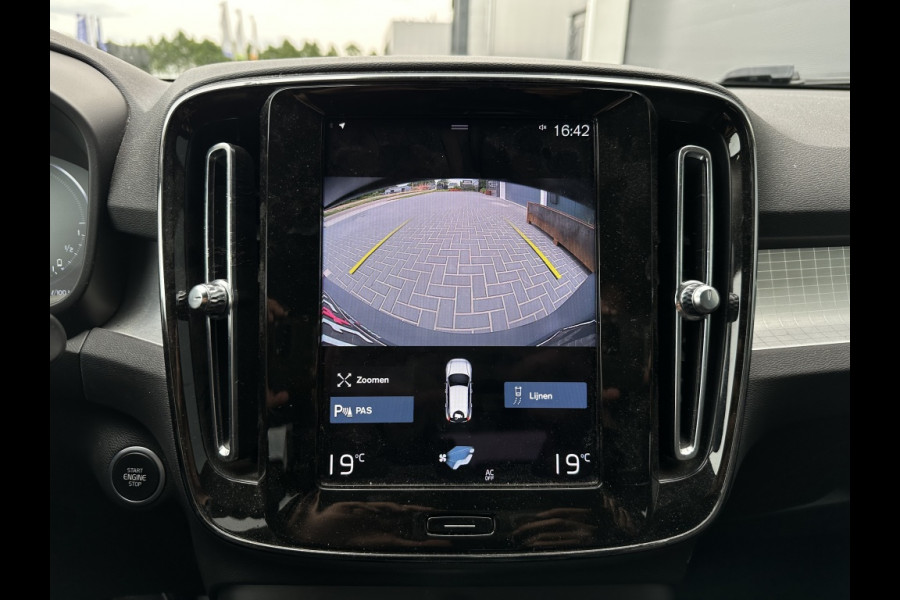 Volvo XC40 1.5 T4 Rech Inscr. M2022 NAVI PDC CAMERA LEDER LED VIRTUAL
