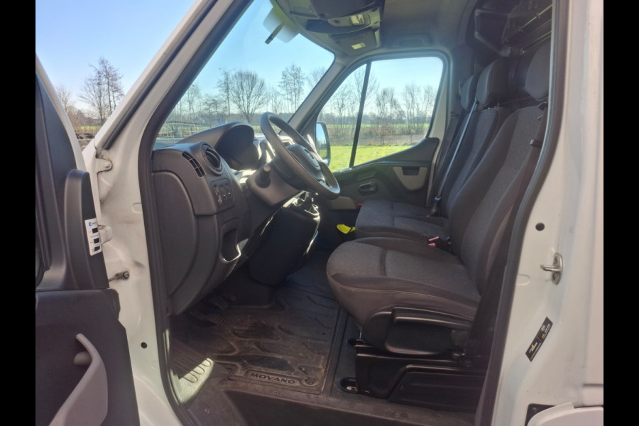 Opel Movano 2.3CDTI BiTurbo 146pk L2H2 3-Pers.Airco Cruise Trekhaak Pdc Schuifdeur ESP Bluetooth Betonplex Vloer Wandbetimmering Allesdragers EURO6 2.500KG Trekgewicht