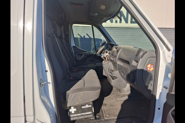 Opel Movano 2.3CDTI BiTurbo 146pk L2H2 3-Pers.Airco Cruise Trekhaak Pdc Schuifdeur ESP Bluetooth Betonplex Vloer Wandbetimmering Allesdragers EURO6 2.500KG Trekgewicht