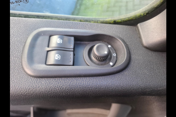 Opel Movano 2.3CDTI BiTurbo 146pk L2H2 3-Pers.Airco Cruise Trekhaak Pdc Schuifdeur ESP Bluetooth Betonplex Vloer Wandbetimmering Allesdragers EURO6 2.500KG Trekgewicht