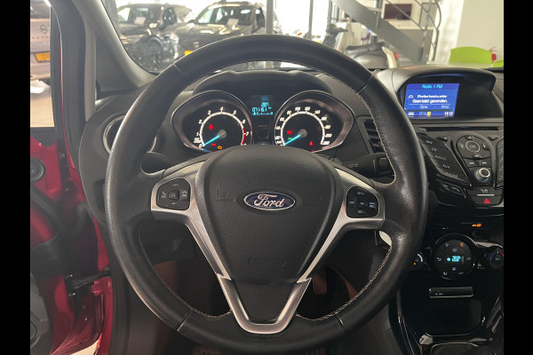 Ford Fiesta 1.0 EcoBoost Titanium Navigatie fullmap,Bluetooth