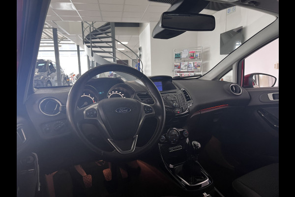 Ford Fiesta 1.0 EcoBoost Titanium Navigatie fullmap,Bluetooth