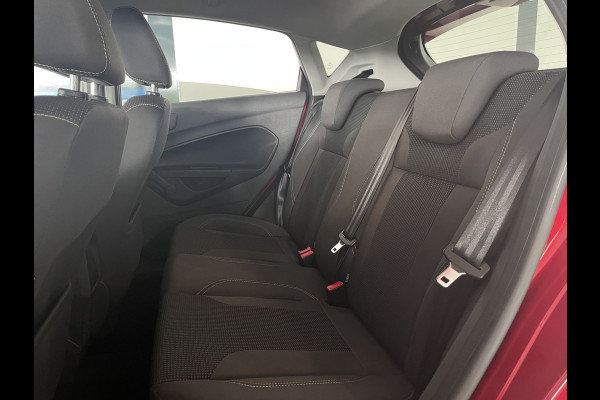 Ford Fiesta 1.0 EcoBoost Titanium Navigatie fullmap,Bluetooth