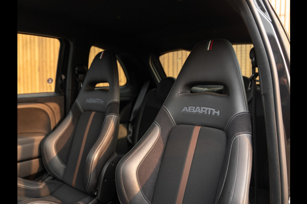 Abarth 695 70th Anniversary 180pk | One of 1949 | Beats | Xenon | Grote Navi | Liefhebbersauto