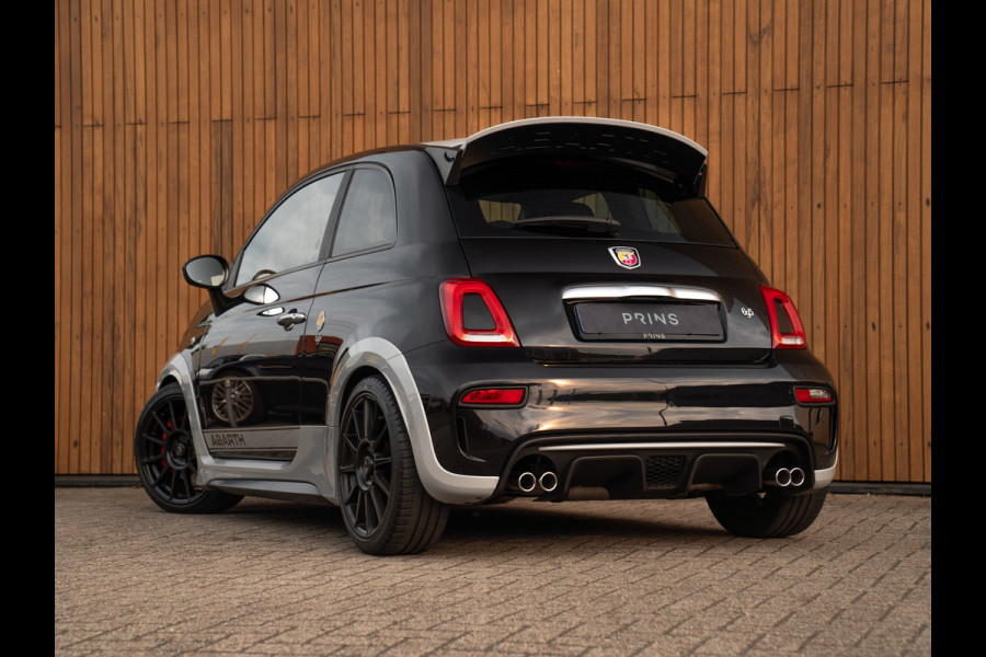 Abarth 695 70th Anniversary 180pk | One of 1949 | Beats | Xenon | Grote Navi | Liefhebbersauto