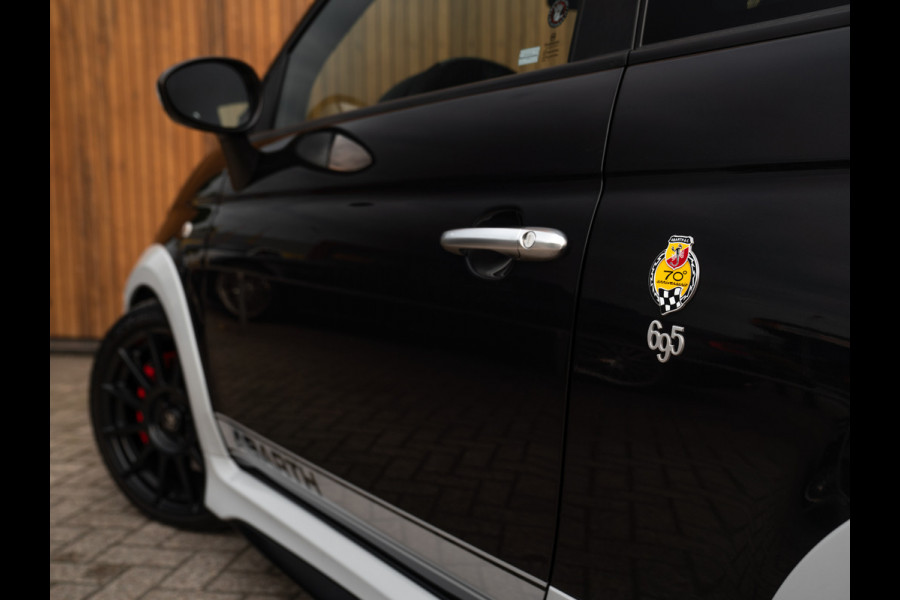 Abarth 695 70th Anniversary 180pk | One of 1949 | Beats | Xenon | Grote Navi | Liefhebbersauto