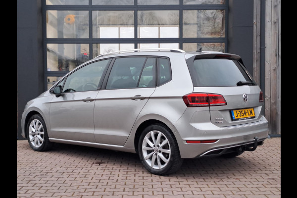 Volkswagen Golf Sportsvan 1.5 TSI ACT Highline IQ.Drive | ACC | Trekhaak | Navi | PDC | Stoelverwarming | All-seasons |