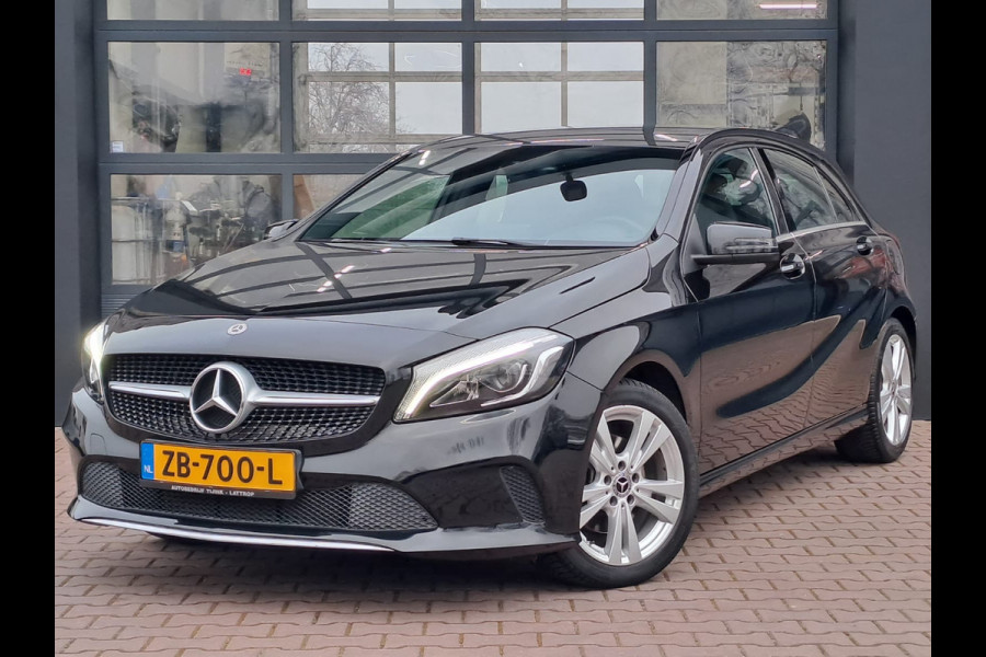 Mercedes-Benz A-Klasse 180 Business Solution AMG | Automaat | LED | LMV | Camera | All-season |