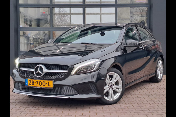 Mercedes-Benz A-Klasse 180 Business Solution AMG | Automaat | LED | LMV | Camera | All-season |