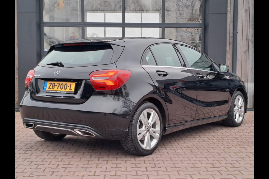 Mercedes-Benz A-Klasse 180 Business Solution AMG | Automaat | LED | LMV | Camera | All-season |