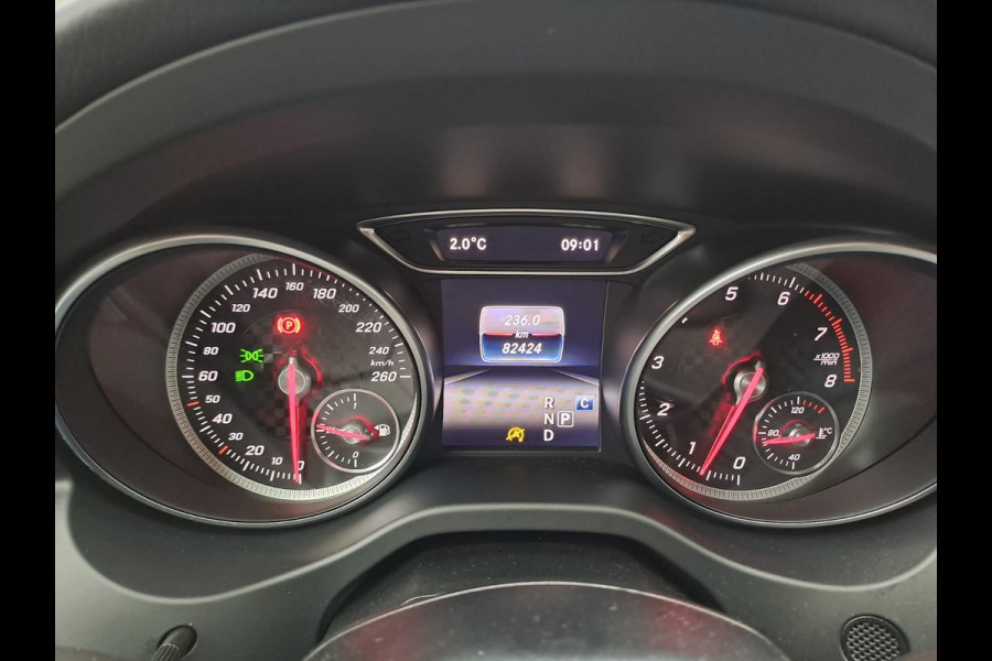 Mercedes-Benz A-Klasse 180 Business Solution AMG | Automaat | LED | LMV | Camera | All-season |