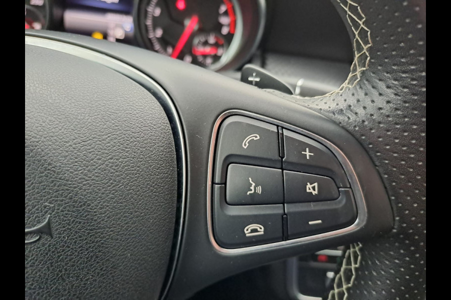 Mercedes-Benz A-Klasse 180 Business Solution AMG | Automaat | LED | LMV | Camera | All-season |
