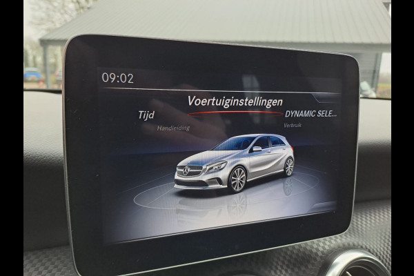 Mercedes-Benz A-Klasse 180 Business Solution AMG | Automaat | LED | LMV | Camera | All-season |