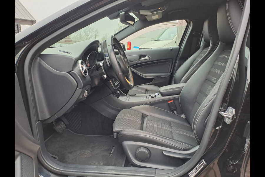 Mercedes-Benz A-Klasse 180 Business Solution AMG | Automaat | LED | LMV | Camera | All-season |
