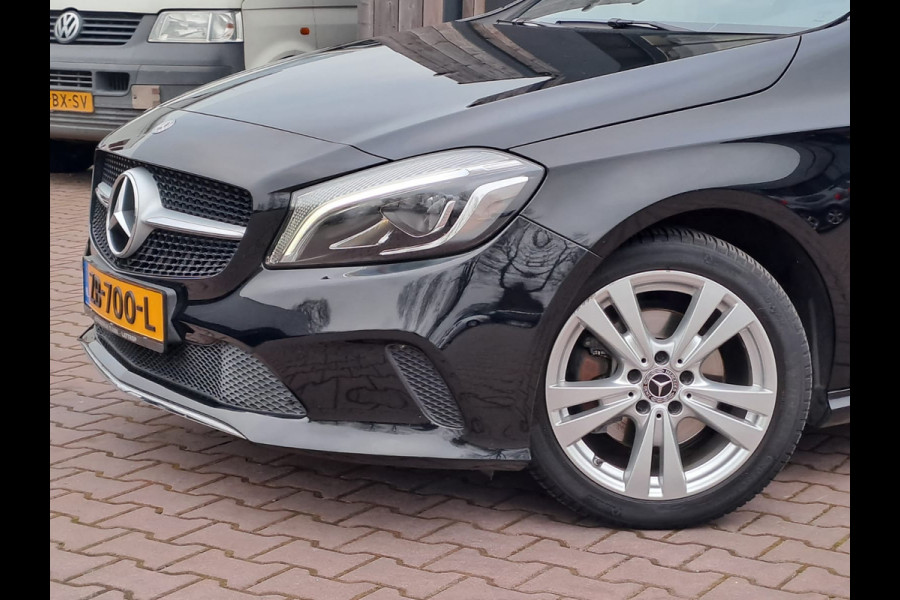 Mercedes-Benz A-Klasse 180 Business Solution AMG | Automaat | LED | LMV | Camera | All-season |