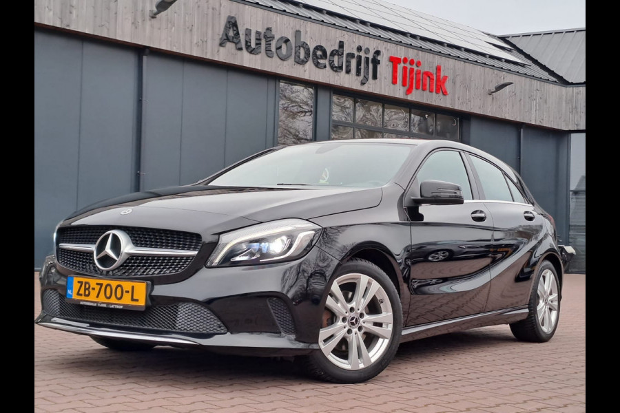 Mercedes-Benz A-Klasse 180 Business Solution AMG | Automaat | LED | LMV | Camera | All-season |