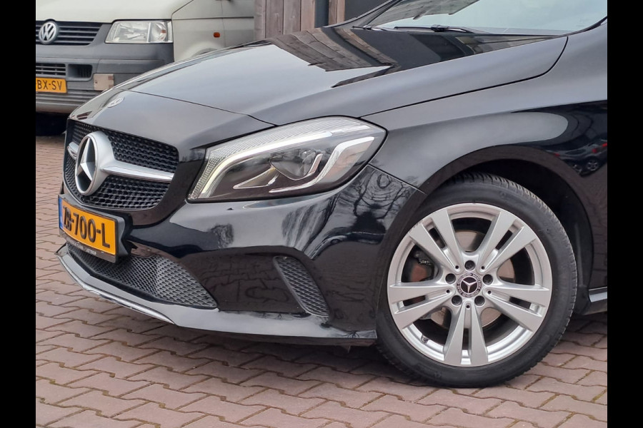 Mercedes-Benz A-Klasse 180 Business Solution AMG | Automaat | LED | LMV | Camera | All-season |