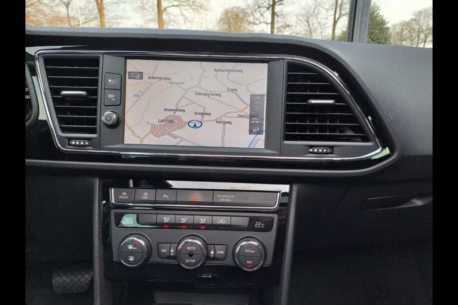 Seat León ST 1.5 TSI FR Business Intense | Navi | Virtual cockpit | Elektr. Trekhaak | Panodak | Automaat |