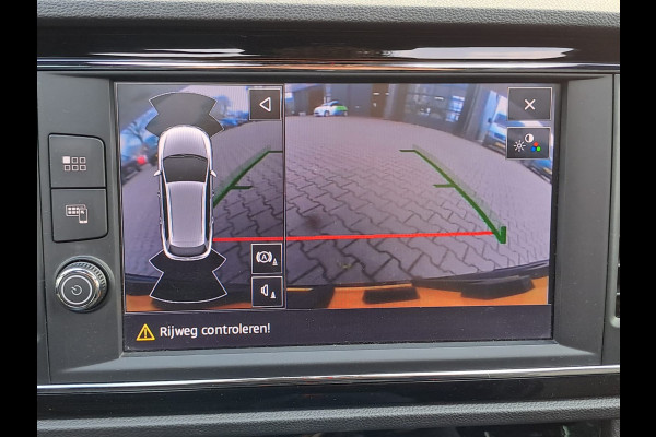 Seat León ST 1.5 TSI FR Business Intense | Navi | Virtual cockpit | Elektr. Trekhaak | Panodak | Automaat |
