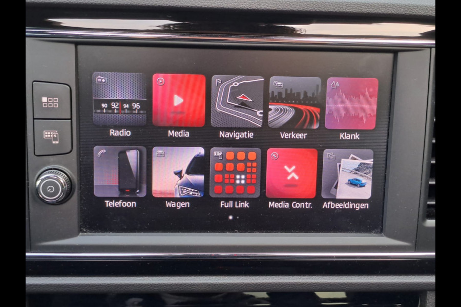 Seat León ST 1.5 TSI FR Business Intense | Navi | Virtual cockpit | Elektr. Trekhaak | Panodak | Automaat |