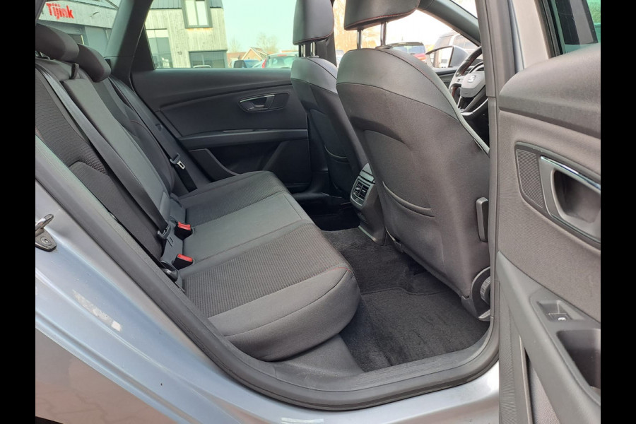 Seat León ST 1.5 TSI FR Business Intense | Navi | Virtual cockpit | Elektr. Trekhaak | Panodak | Automaat |