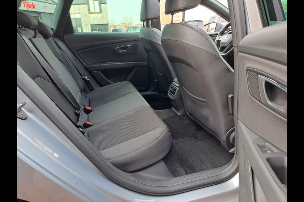 Seat León ST 1.5 TSI FR Business Intense | Navi | Virtual cockpit | Elektr. Trekhaak | Panodak | Automaat |