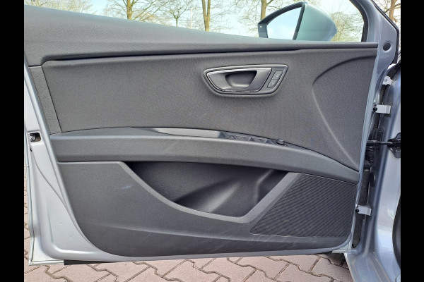 Seat León ST 1.5 TSI FR Business Intense | Navi | Virtual cockpit | Elektr. Trekhaak | Panodak | Automaat |