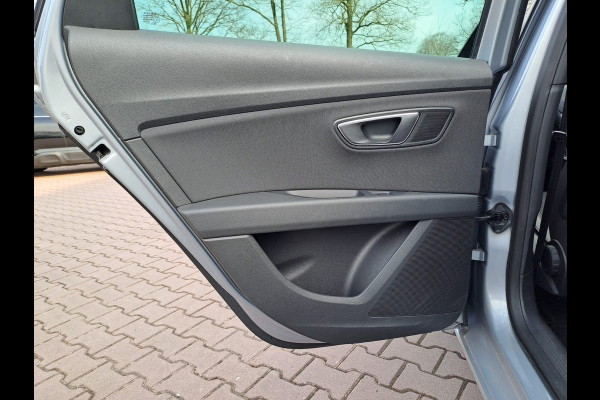 Seat León ST 1.5 TSI FR Business Intense | Navi | Virtual cockpit | Elektr. Trekhaak | Panodak | Automaat |